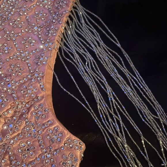 Sparkly light, pink shirt and wide pants - Picture 5 of 7